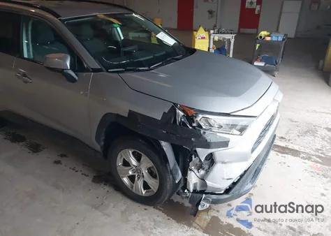 2021 Toyota Rav4 Xle из США, поврежденный, VIN 2T3W1RFV4MC128338